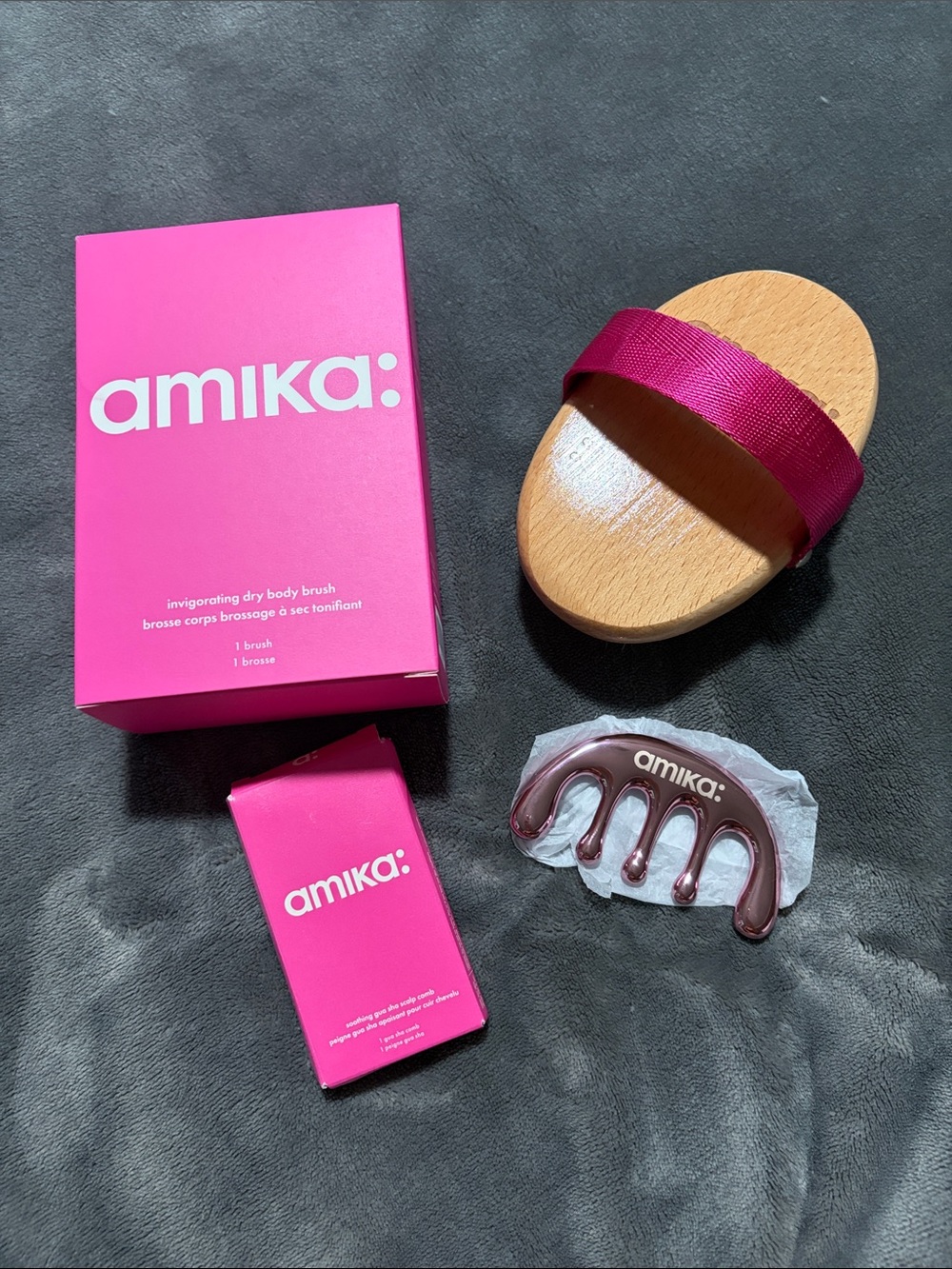 Amika Invigorating Dry Brush and Soothing Gua Sha Scalp Comb
